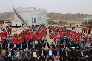 حاشیه‌ها و تصاویری از؛ حضور معاون اجرایی رئیس جمهور در جمع کارگران نفتی گچساران